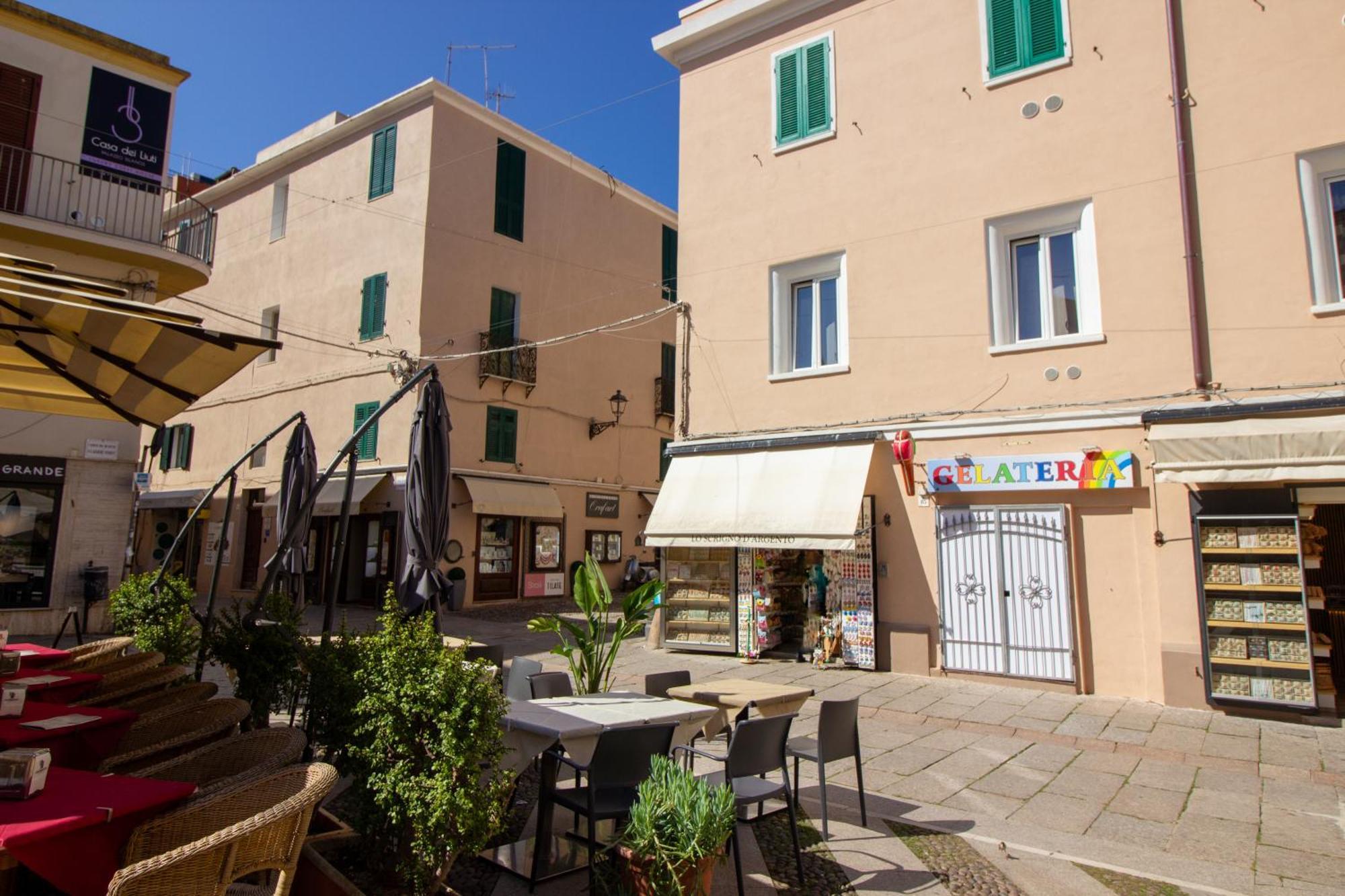 Alghero Appartamento In Centro Casa Ferret ภายนอก รูปภาพ